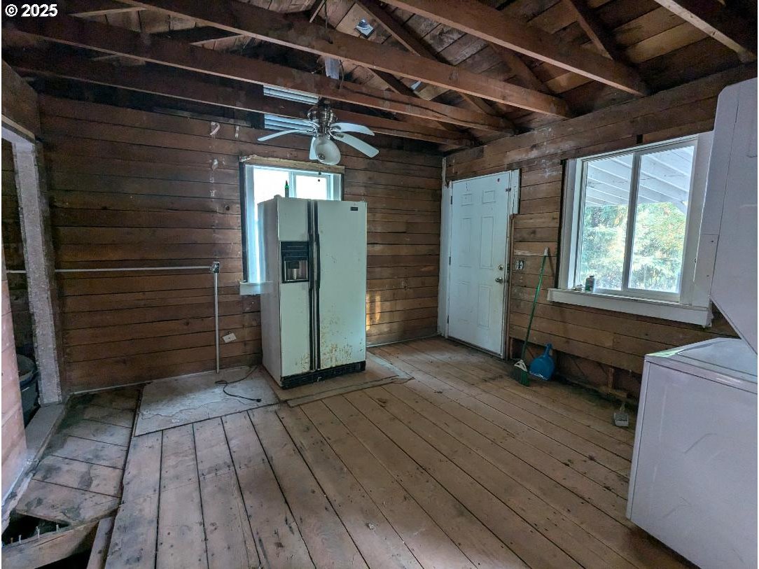 48391 Roberts Road Oakridge, OR 97463 - Photo 13 of 20 a view of outdoor space and wooden deck