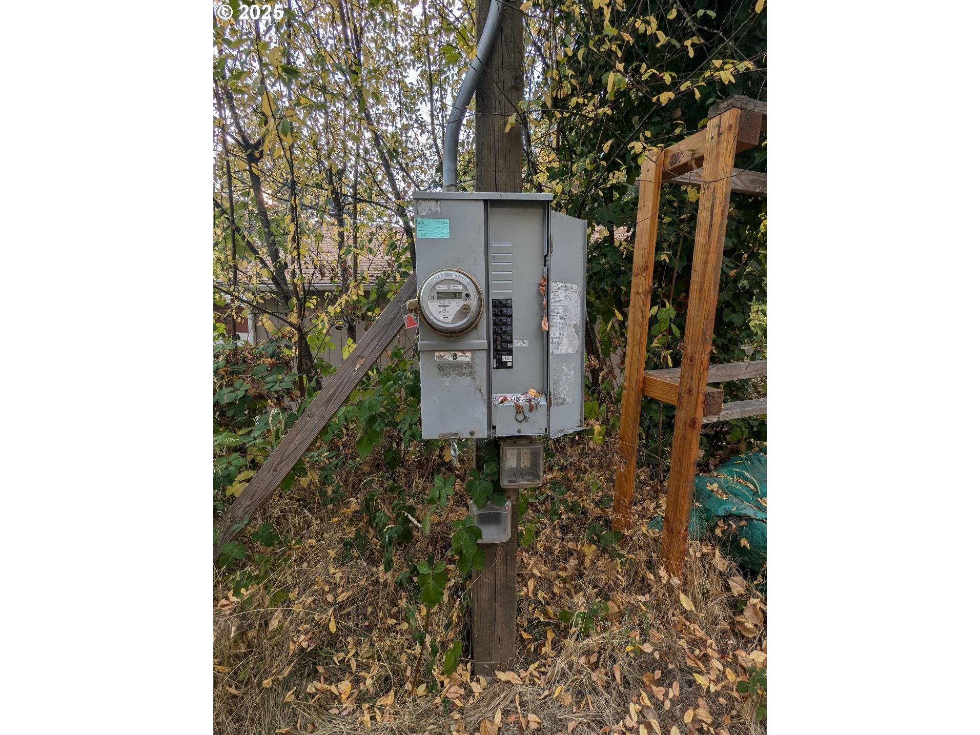 48391 Roberts Road Oakridge, OR 97463 - Photo 18 of 20 a sign that is on the side of a building