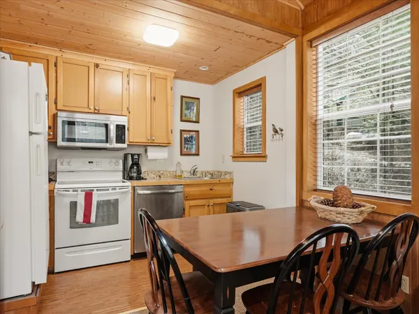 $495,033 | 7739 Black Pine Way, Fish Camp, CA 93623