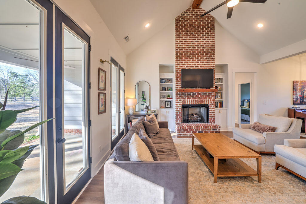 1534 Powell Church Road Harlem, GA 30814 - Photo 12 of 47 Livingroom