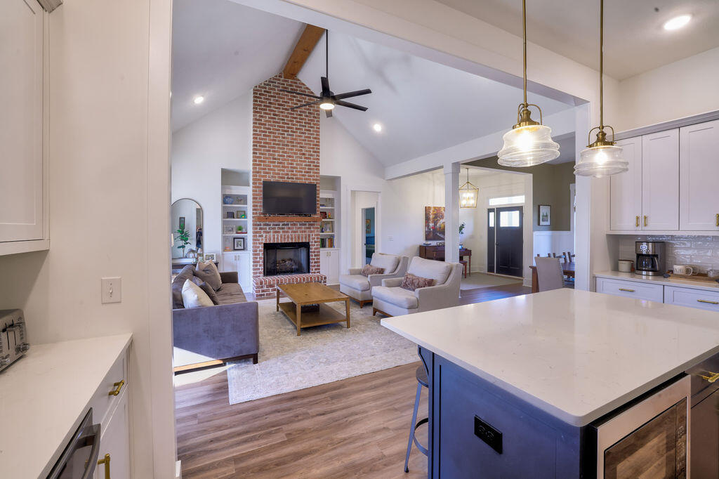 1534 Powell Church Road Harlem, GA 30814 - Photo 22 of 47 Kitchen/Living