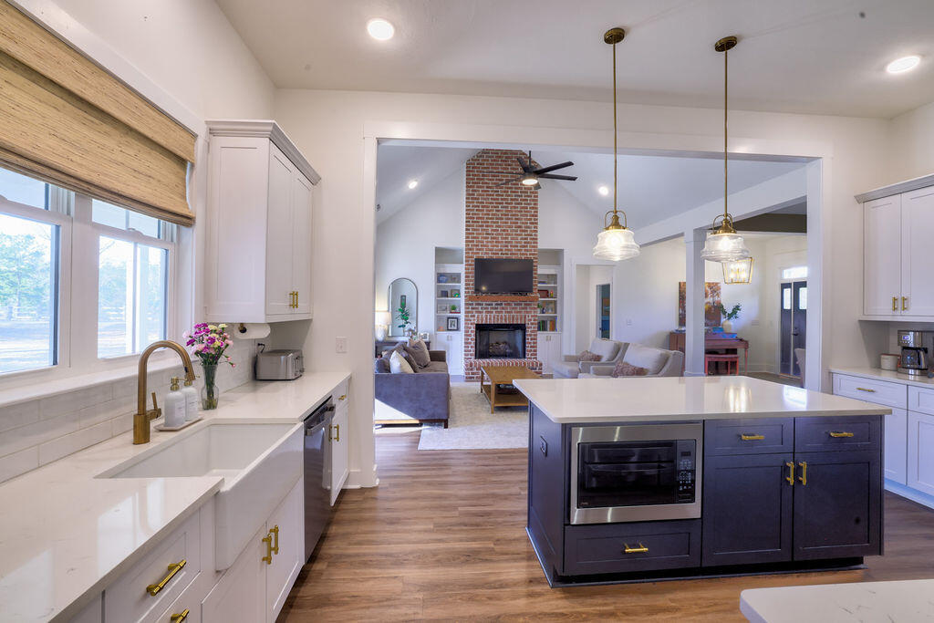 1534 Powell Church Road Harlem, GA 30814 - Photo 23 of 47 Kitchen/Living