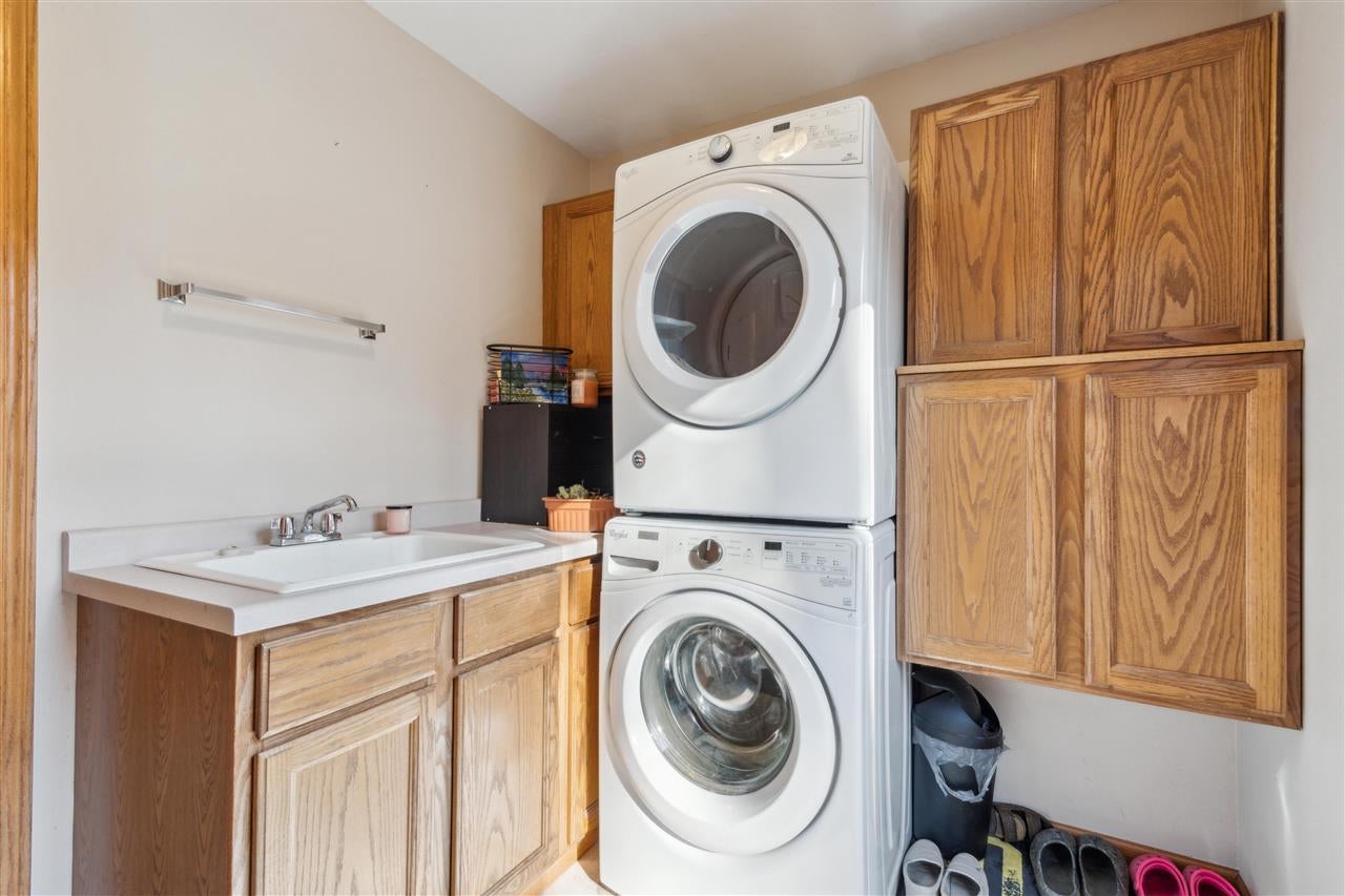 4089 Crestview Road Northeast Solon, IA 52333 - Photo 19 of 44 Gallery Image 19