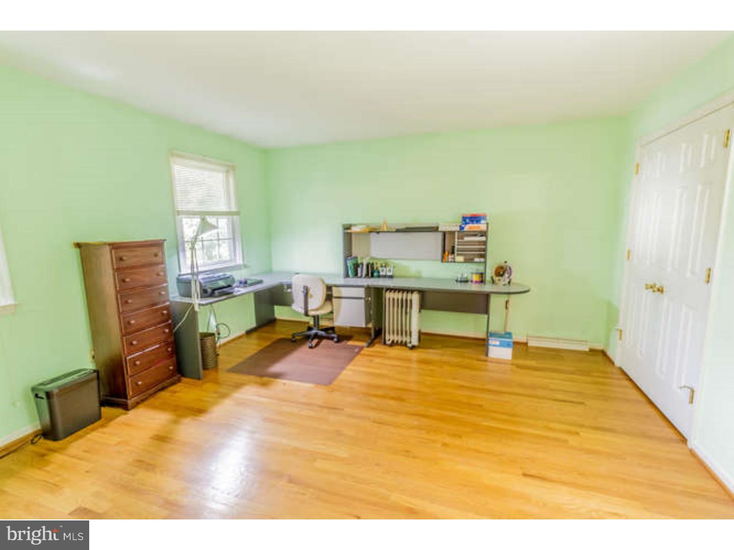 725 Burnley Road Wilmington, DE 19803 - Photo 21 of 23 a view of a room with music instruments