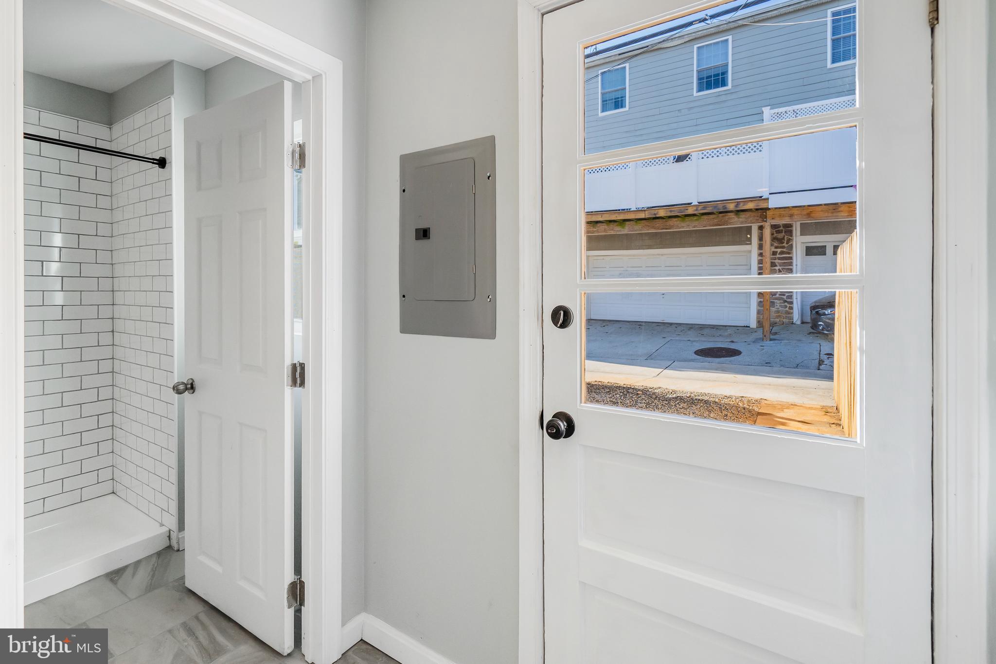 3118 Keswick Road Baltimore, MD 21211 - Photo 16 of 41 Rear Entrance & Mudroom