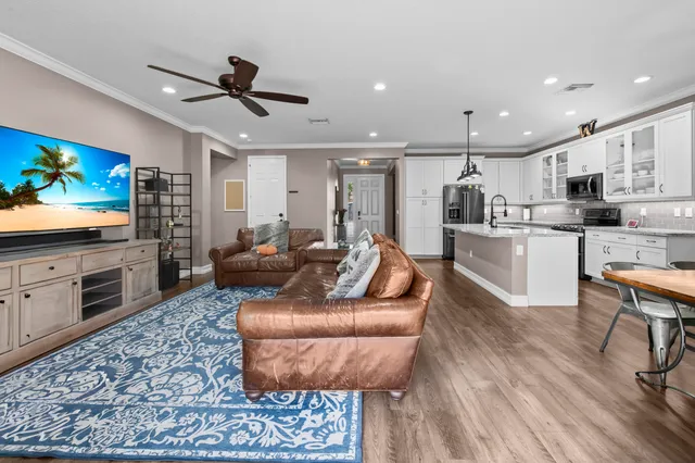 $889,900 | 8060 Cactus Quartz Circle, Delray Beach, FL 33446