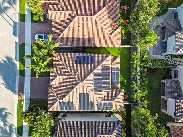 $899,900 | 8060 Cactus Quartz Circle, Delray Beach, FL 33446