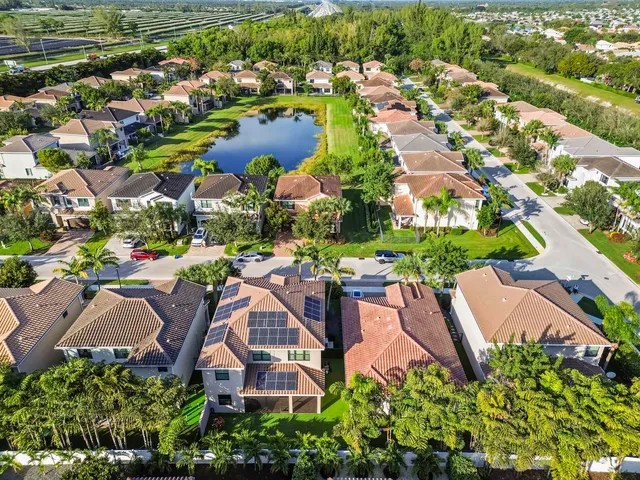 $899,900 | 8060 Cactus Quartz Circle, Delray Beach, FL 33446