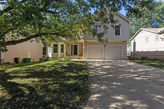 $375,000 | 2512 North 109th Terrace, Kansas City, KS 66109