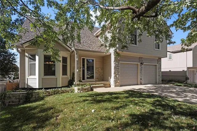 $375,000 | 2512 North 109th Terrace, Kansas City, KS 66109