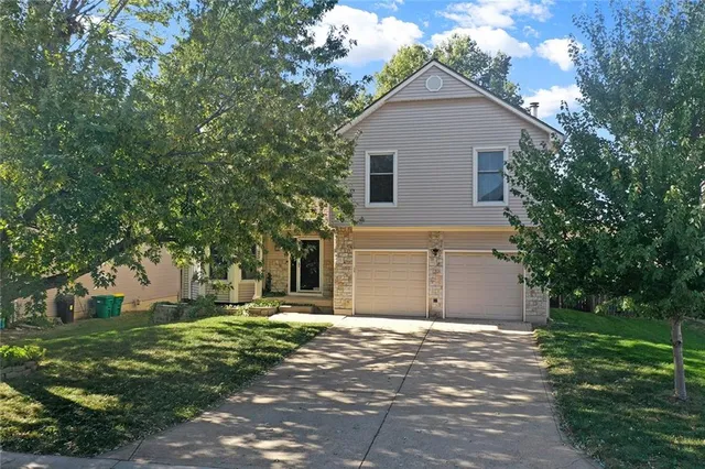 $375,000 | 2512 North 109th Terrace, Kansas City, KS 66109