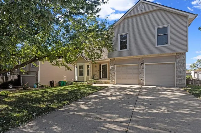 $375,000 | 2512 North 109th Terrace, Kansas City, KS 66109