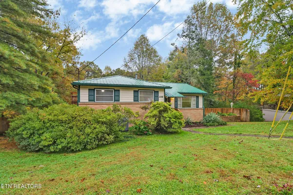 $325,900 | 109 Wakefield Road, Oak Ridge, TN 37830