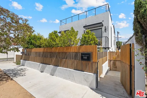 a view of a outdoor space