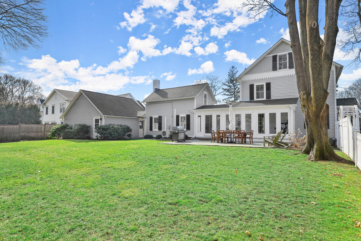 100 Hollow Tree Ridge Road Darien, CT 06820 - Photo 38 of 38 a view of a house with backyard and garden