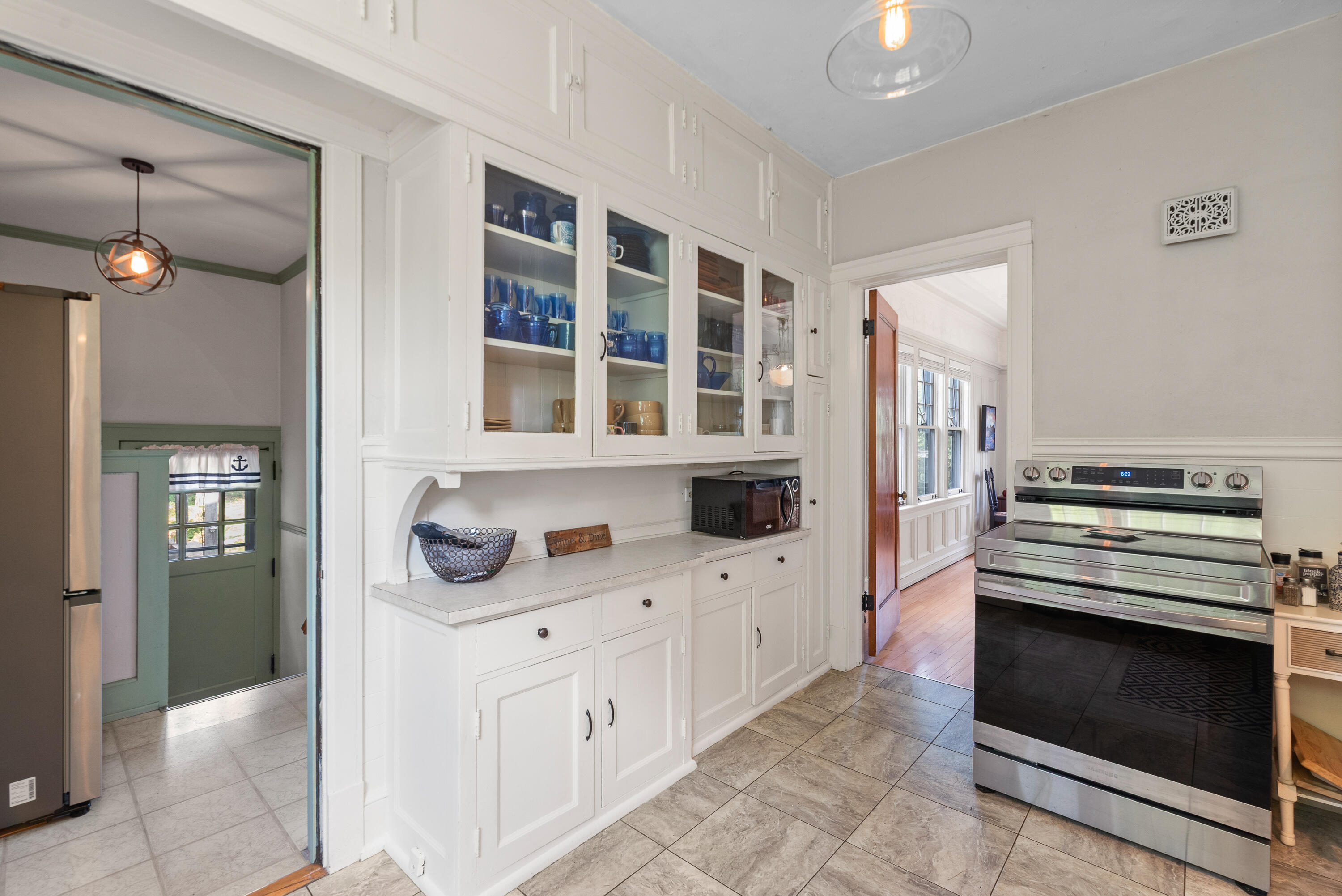 204 West Jackson Street Port Washington, WI 53074 - Photo 17 of 50 204 West Jackson St-29