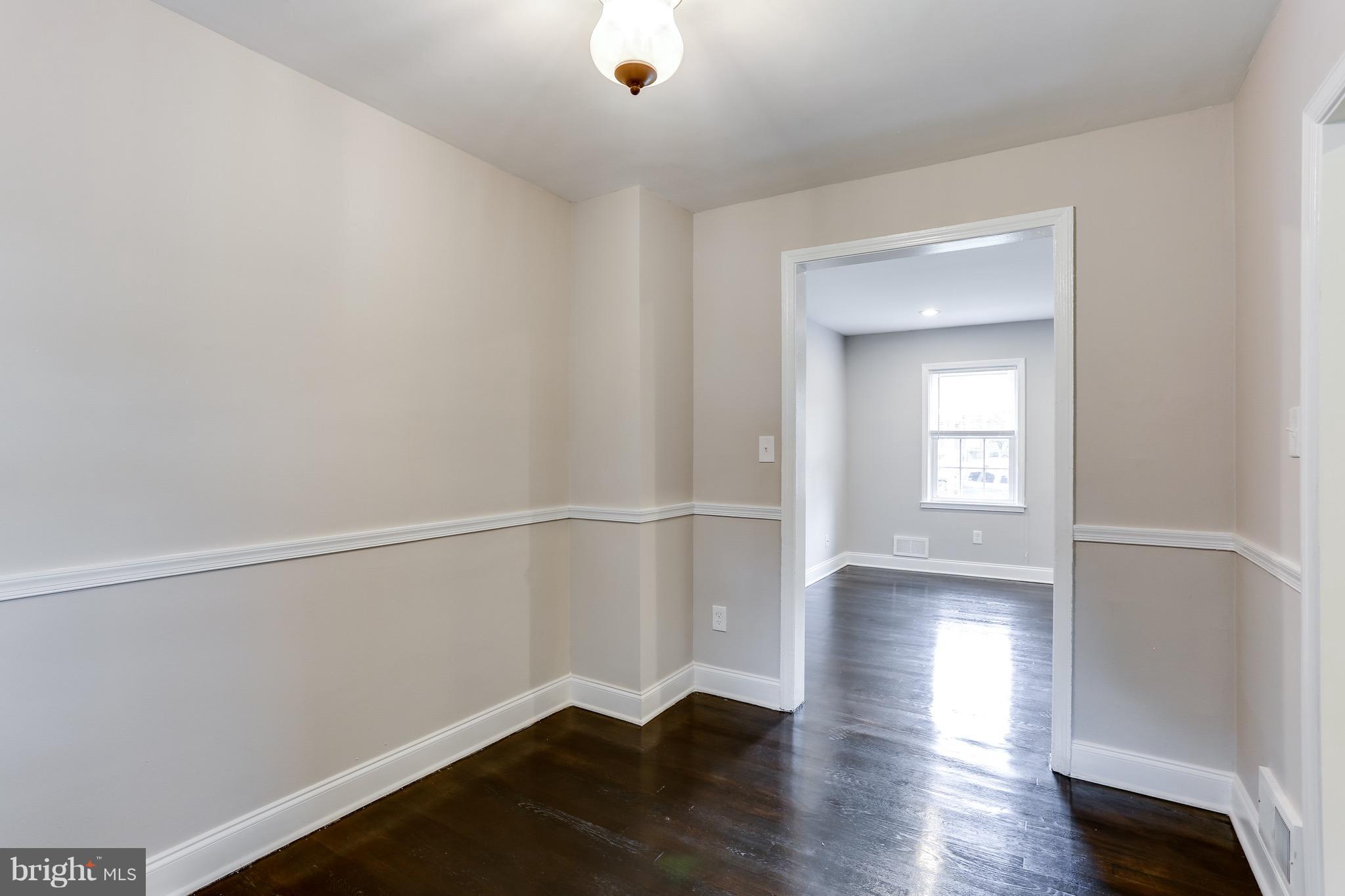 1059 Upnor Road Baltimore, MD 21212 - Photo 18 of 27 Dining Room