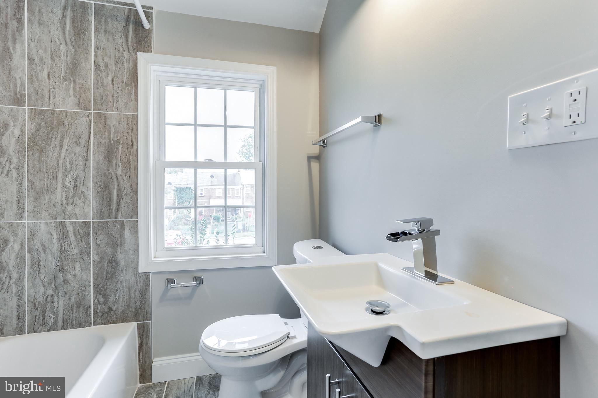 1059 Upnor Road Baltimore, MD 21212 - Photo 9 of 27 Bath