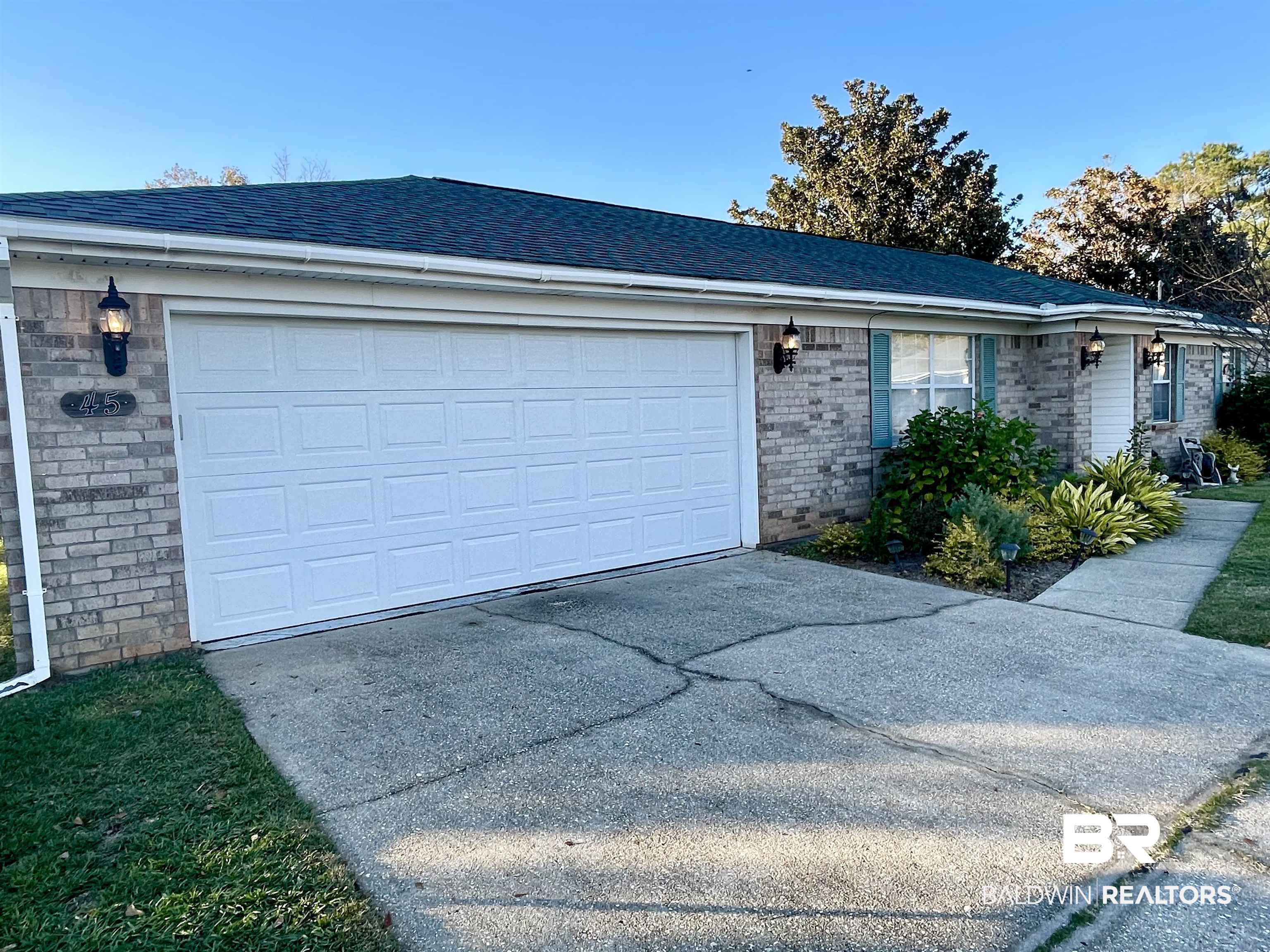 45 Magnolia Circle Foley, AL 36535 - Photo 3 of 37