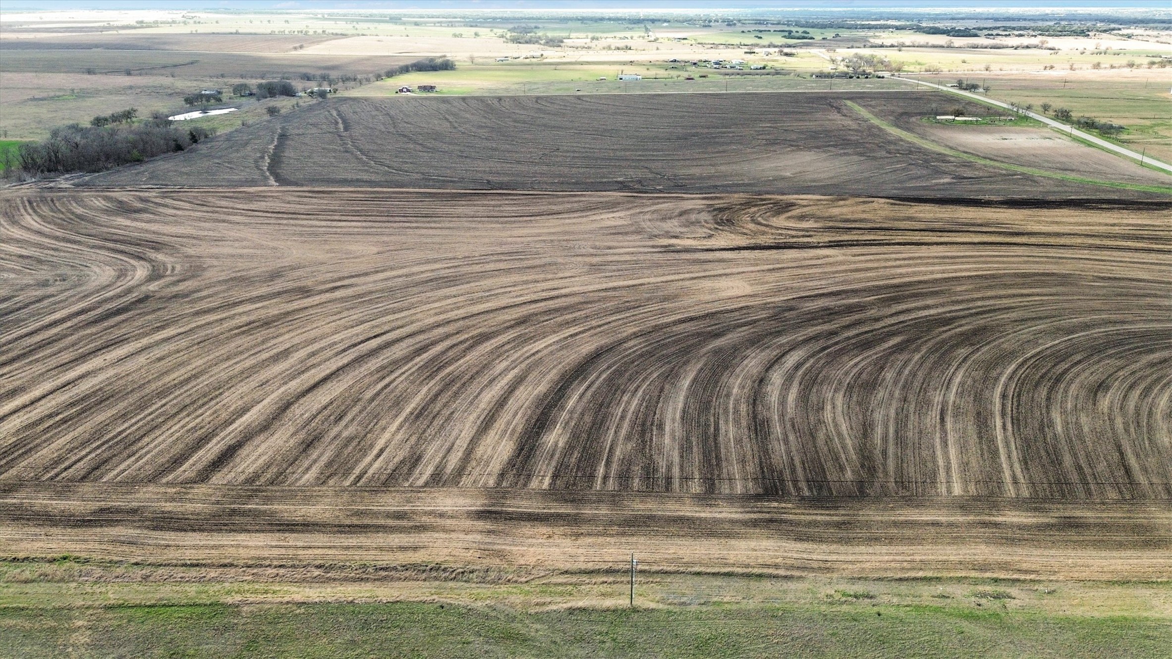 1123 Rd Holland Tx 76534 Road Holland, TX 76534 - Photo 9 of 16 a view of water heater