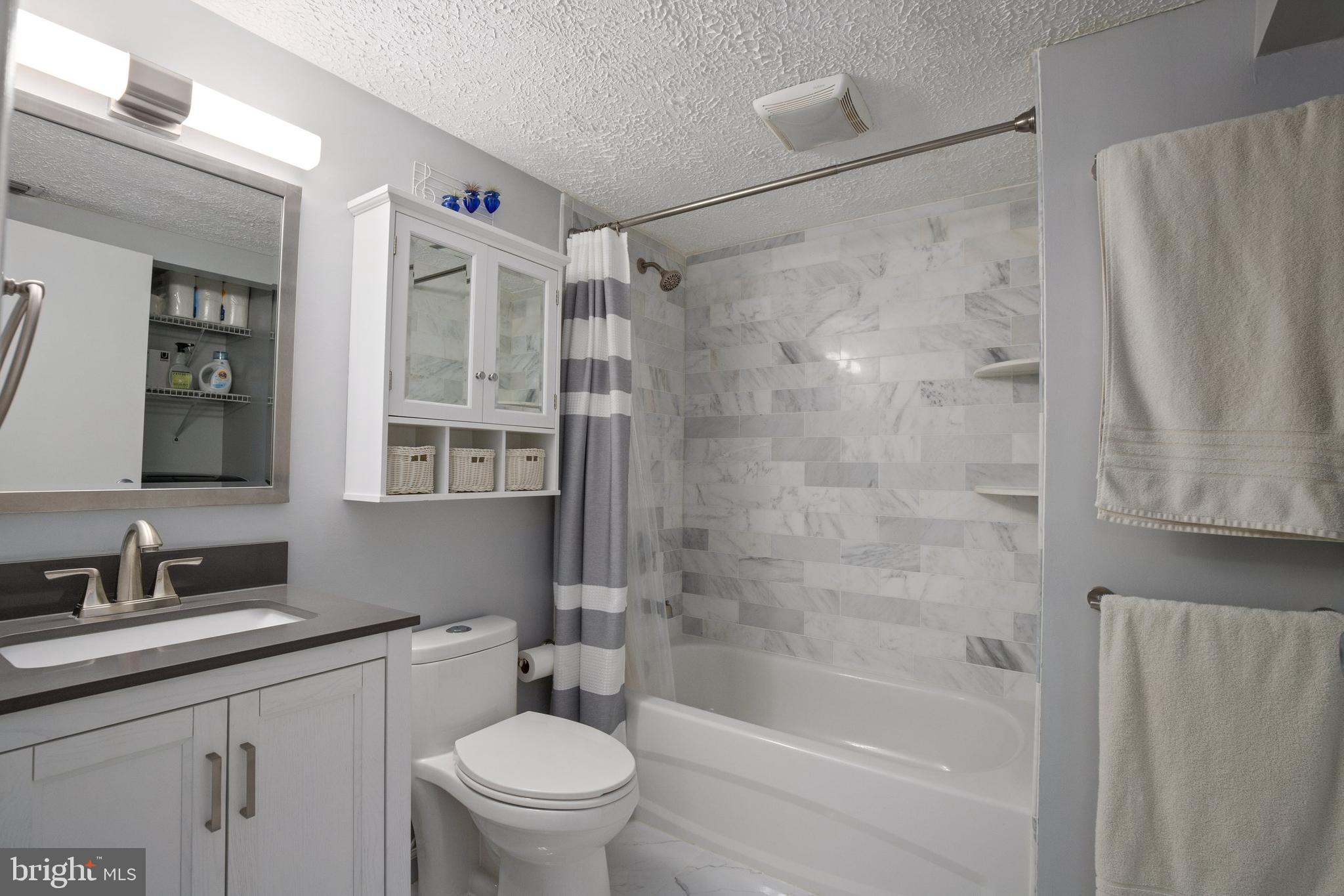12128 Purple Sage Court Reston, VA 20194 - Photo 16 of 23 Gallery Image 16