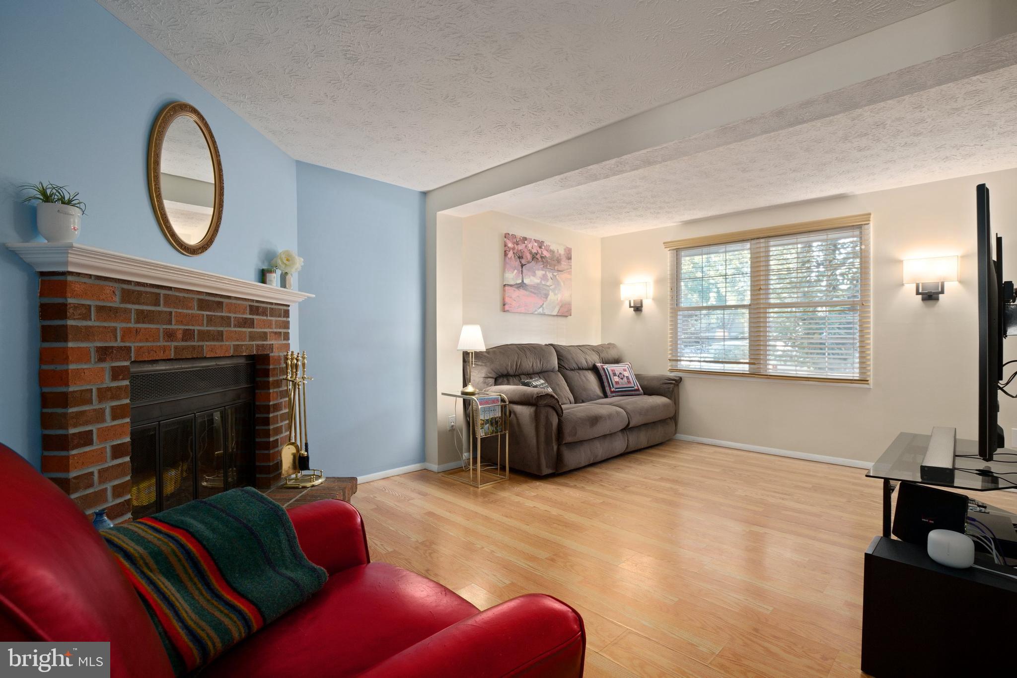 12128 Purple Sage Court Reston, VA 20194 - Photo 3 of 23 Gallery Image 3