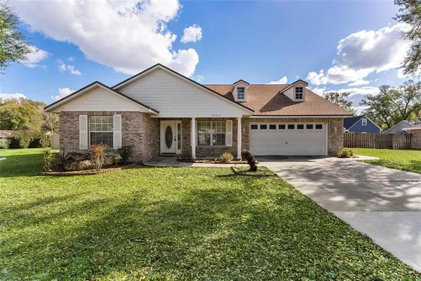 $335,000 | 25415 Southwest 15th Avenue, Newberry, FL 32669