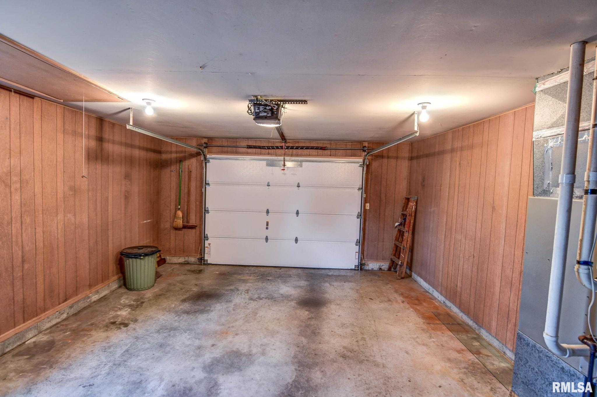 101 North Monroe Street Morrisonville, IL 62546 - Photo 26 of 39