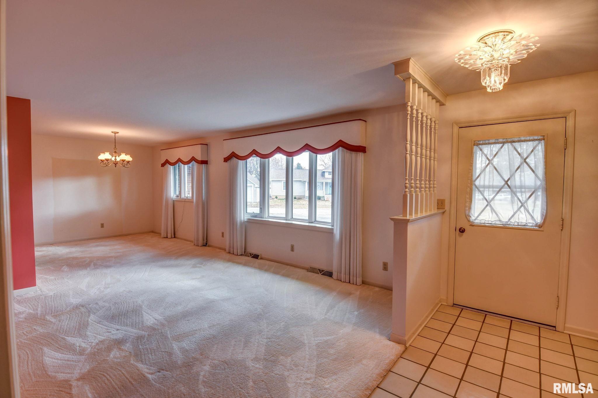 101 North Monroe Street Morrisonville, IL 62546 - Photo 37 of 39