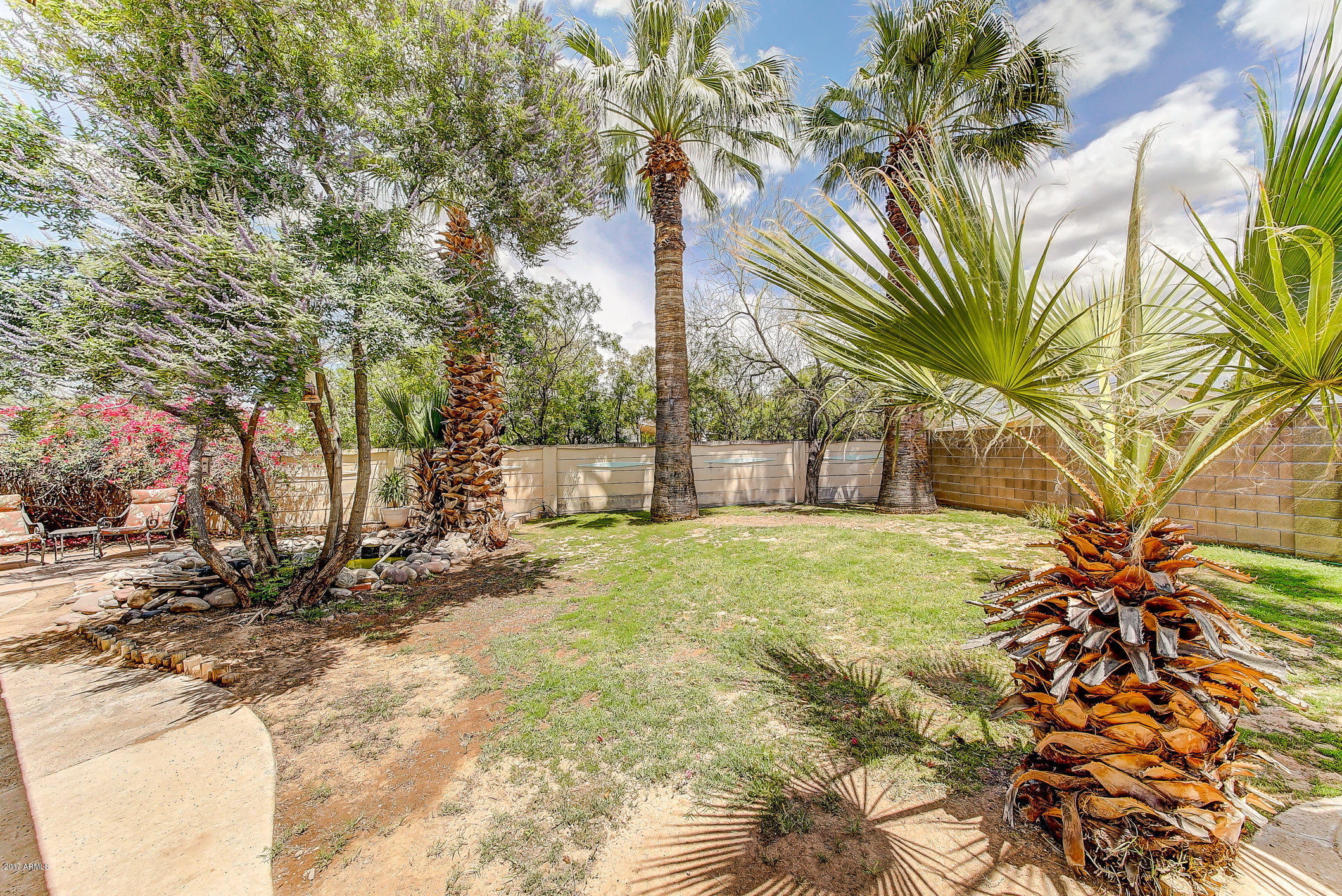 137 East Fremont Drive Tempe, AZ 85282 - Photo 24 of 35 Side yard off Master 2