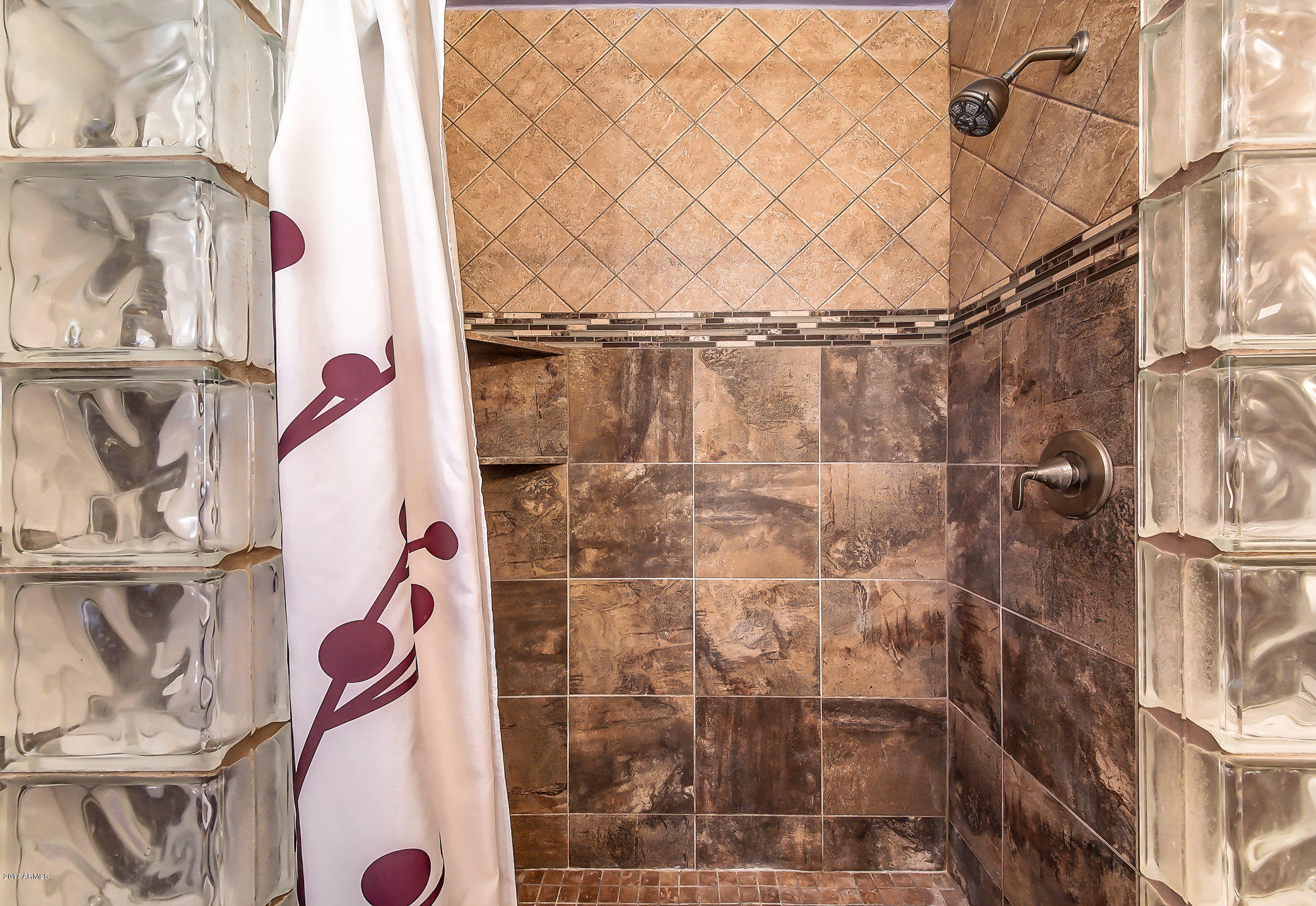 137 East Fremont Drive Tempe, AZ 85282 - Photo 30 of 35 120-Bathroom_2_Shower