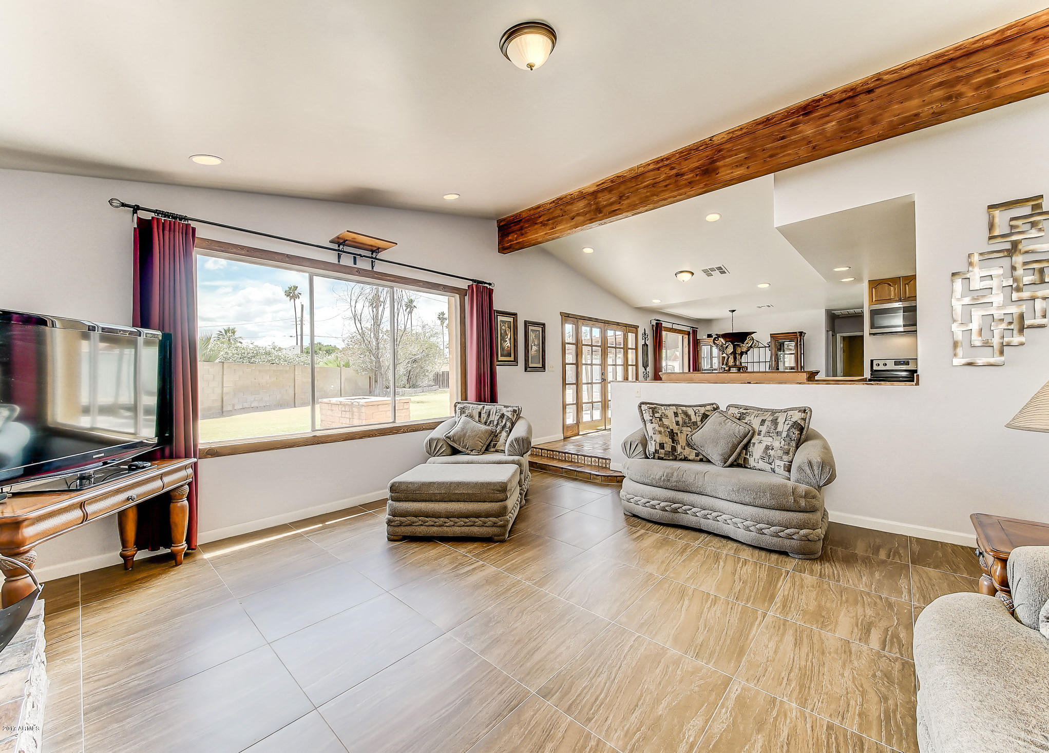 137 East Fremont Drive Tempe, AZ 85282 - Photo 6 of 35 107-LivingRoom_3