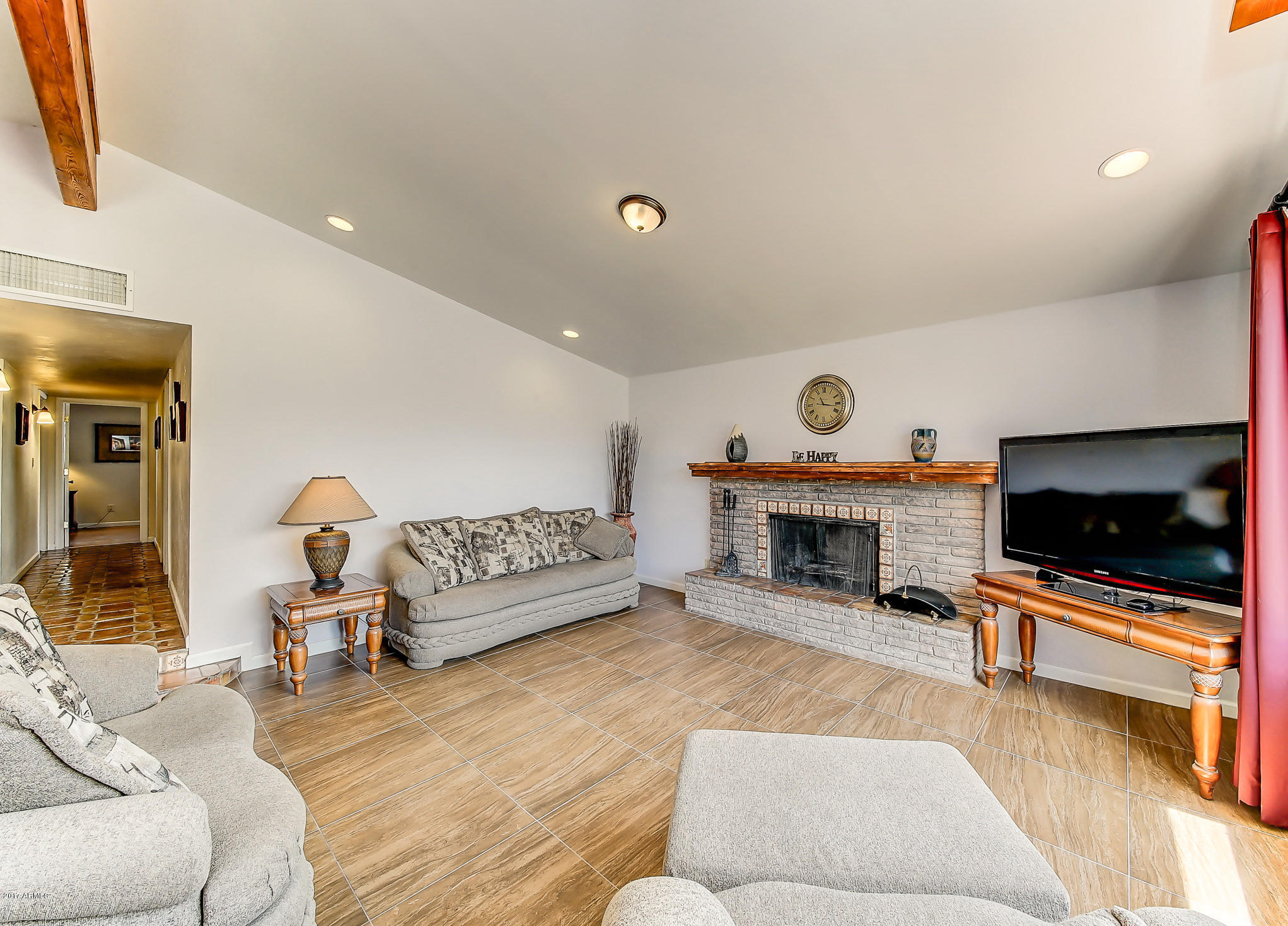 137 East Fremont Drive Tempe, AZ 85282 - Photo 8 of 35 106-LivingRoom_2