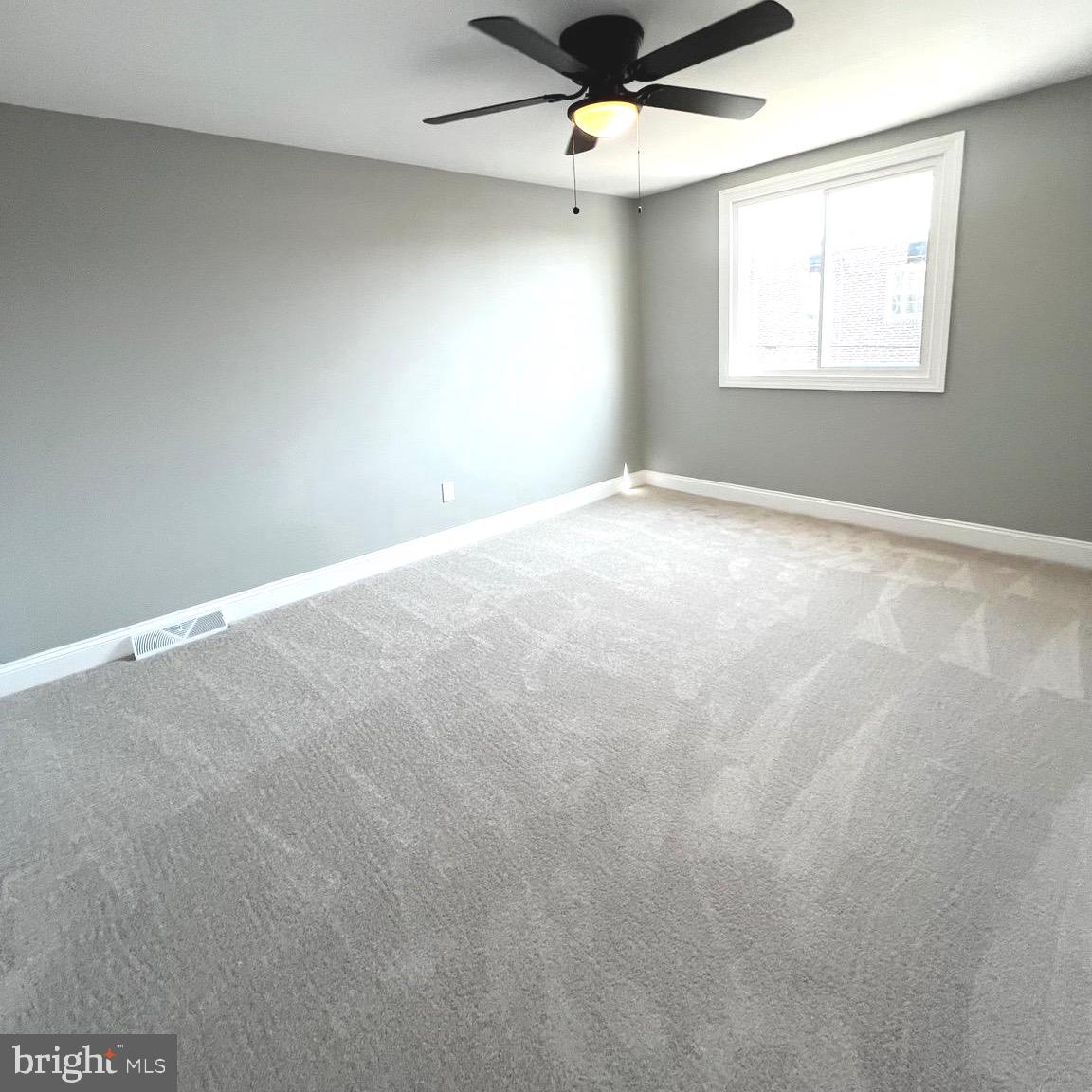 1407 Simpson Street Marcus Hook, PA 19061 - Photo 18 of 27