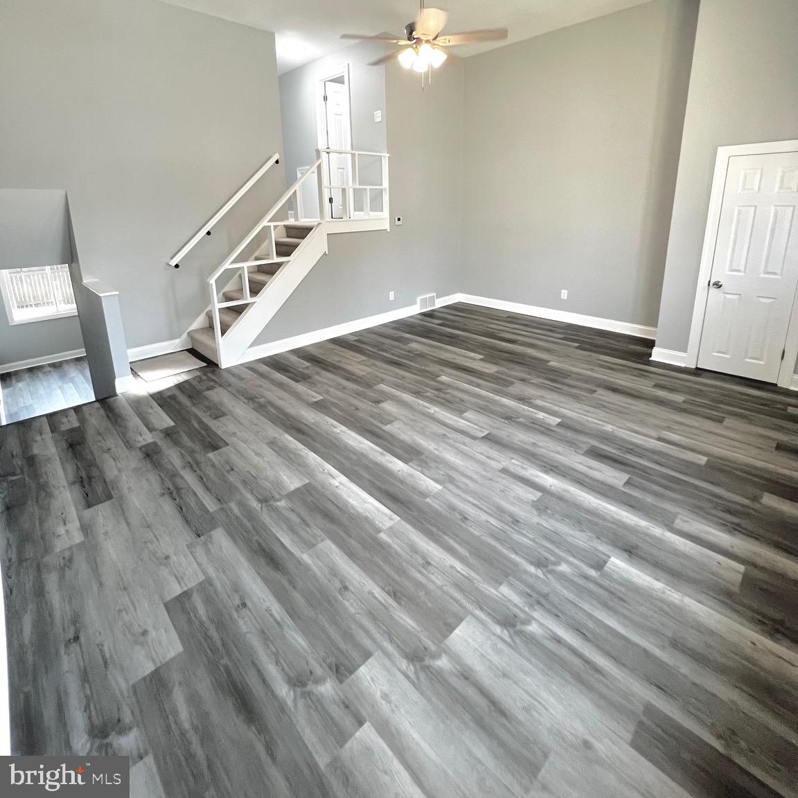 1407 Simpson Street Marcus Hook, PA 19061 - Photo 6 of 27