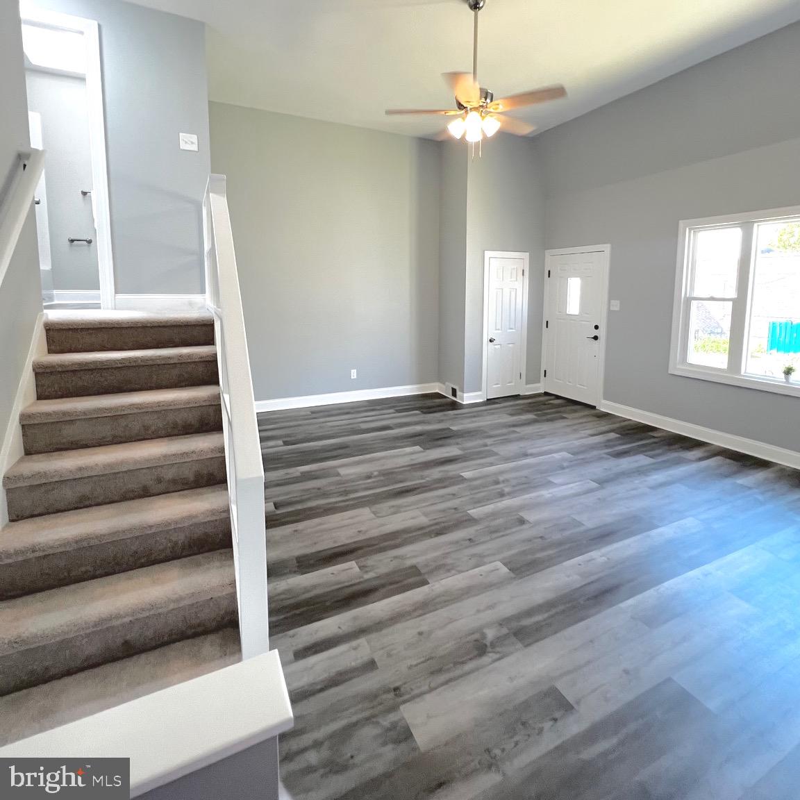 1407 Simpson Street Marcus Hook, PA 19061 - Photo 7 of 27