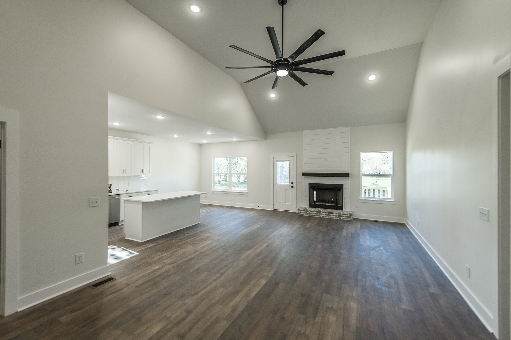 303 Sage Road White House, TN 37188 - Photo 2 of 42 Gallery Image 2