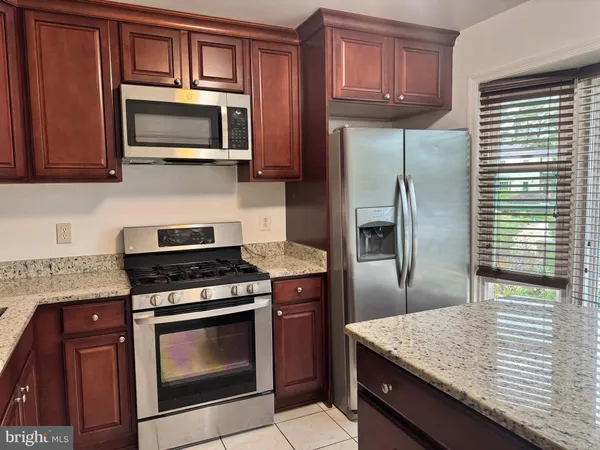 $2,990 | 91 Pontiac Way, Gaithersburg, MD 20878