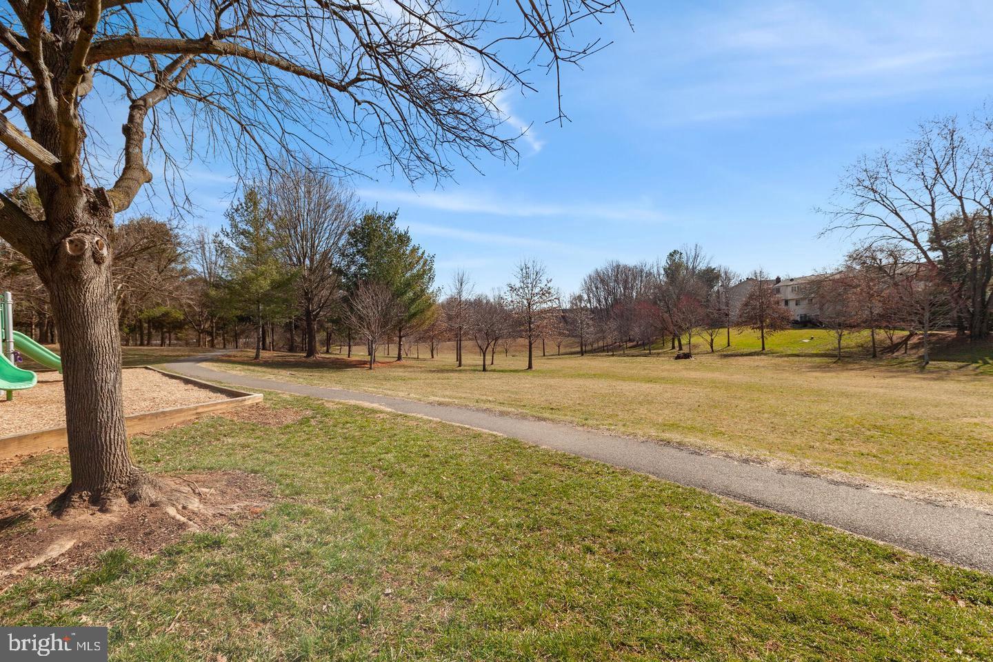 91 Pontiac Way Gaithersburg, MD 20878 - Photo 39 of 43