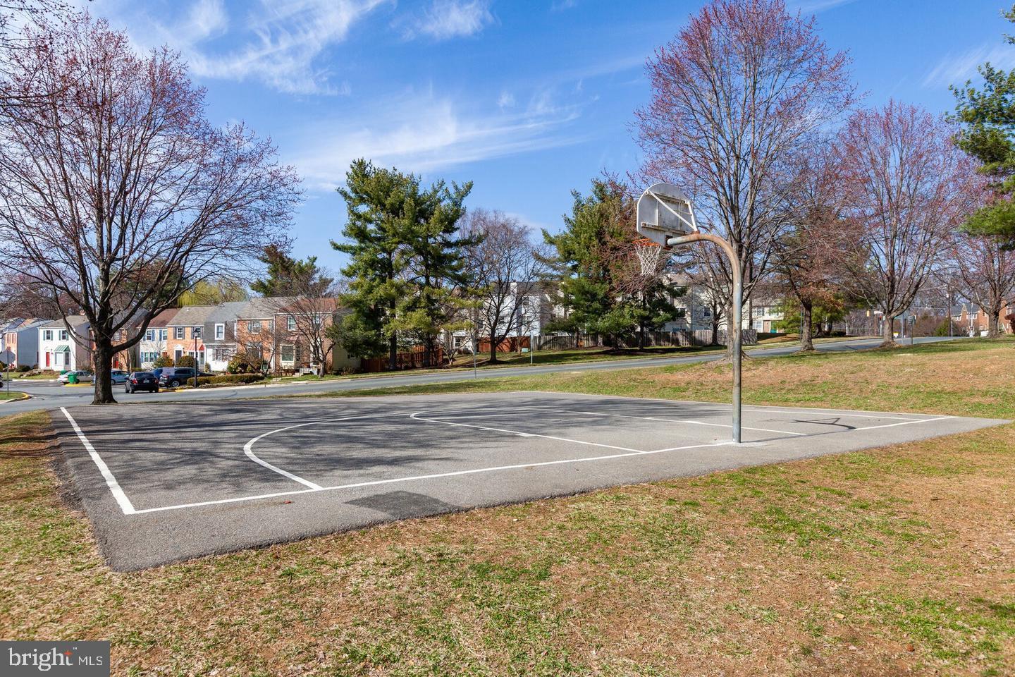 91 Pontiac Way Gaithersburg, MD 20878 - Photo 42 of 43
