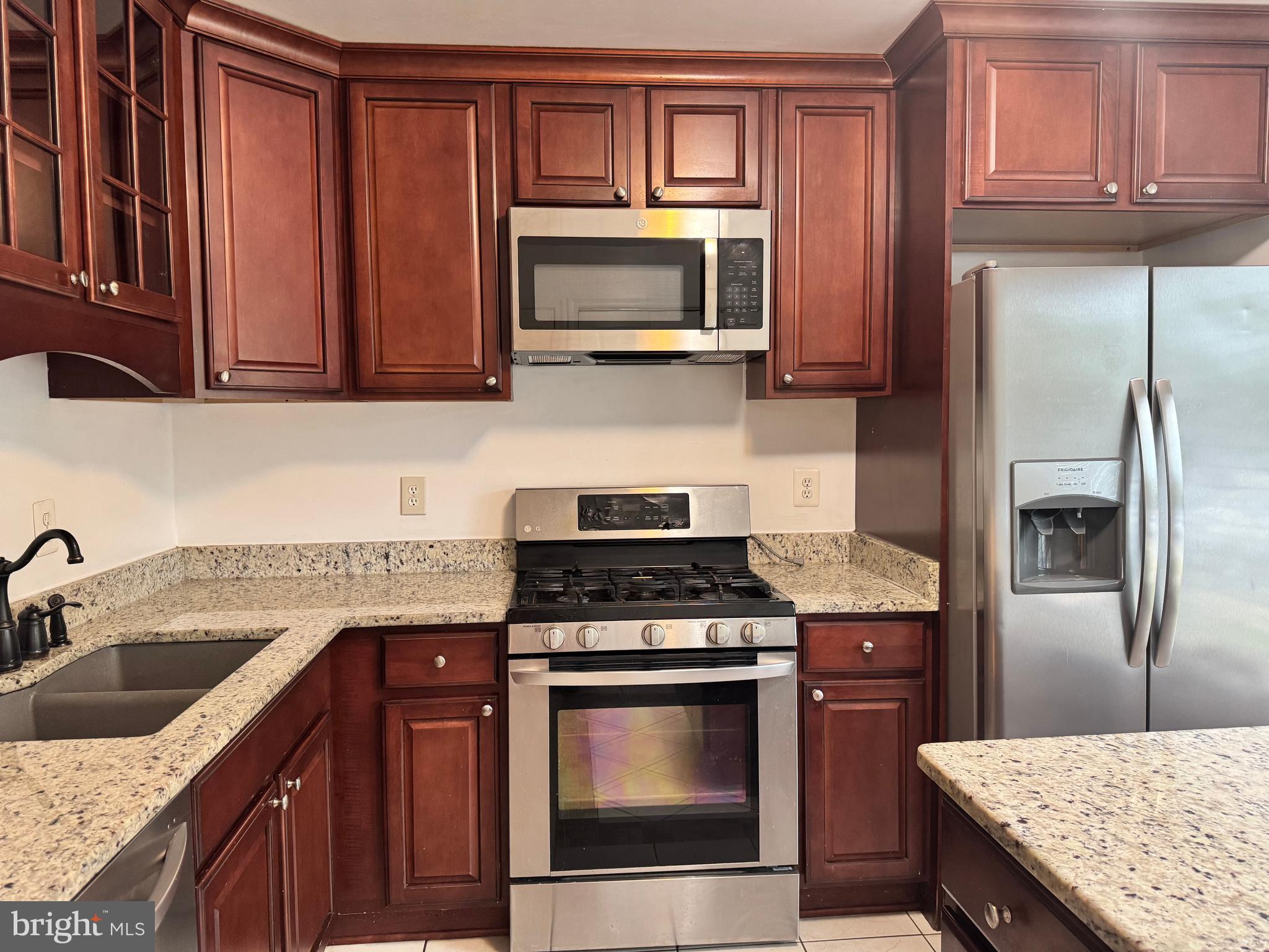 91 Pontiac Way Gaithersburg, MD 20878 - Photo 9 of 43