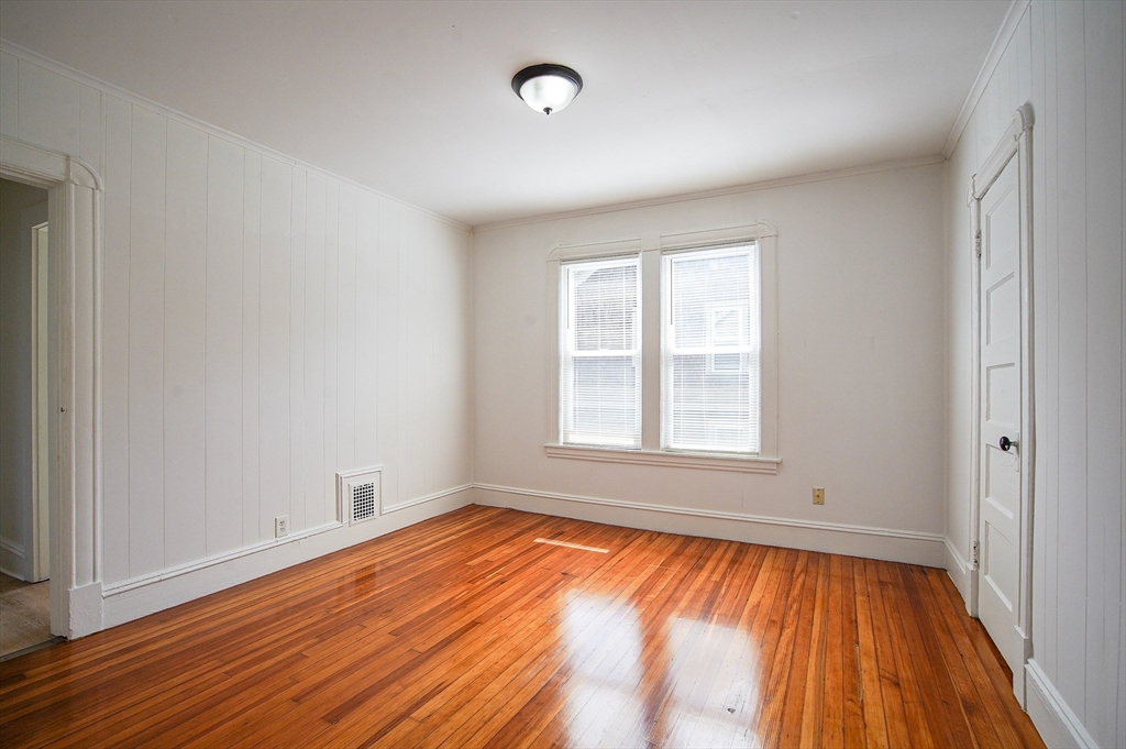 11-13 Newman Street, Unit 3 Springfield, MA 01105 - Photo 11 of 17