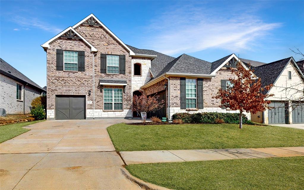 Check out the link to view the 3D virtual tour of this home!