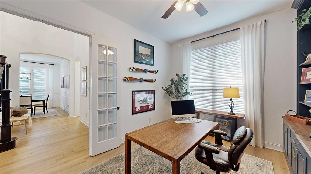 917 Fallbrook Avenue Denton, TX 76210 - Photo 22 of 40