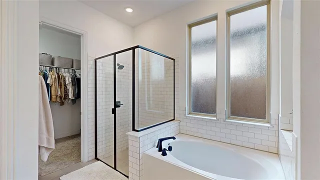 $590,000 | 917 Fallbrook Avenue, Denton, TX 76210