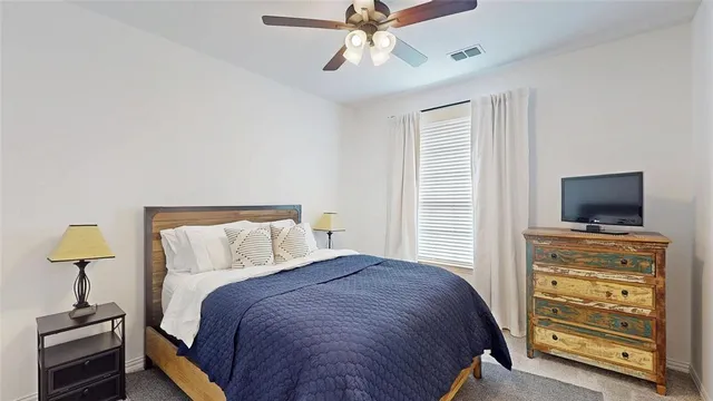 $590,000 | 917 Fallbrook Avenue, Denton, TX 76210