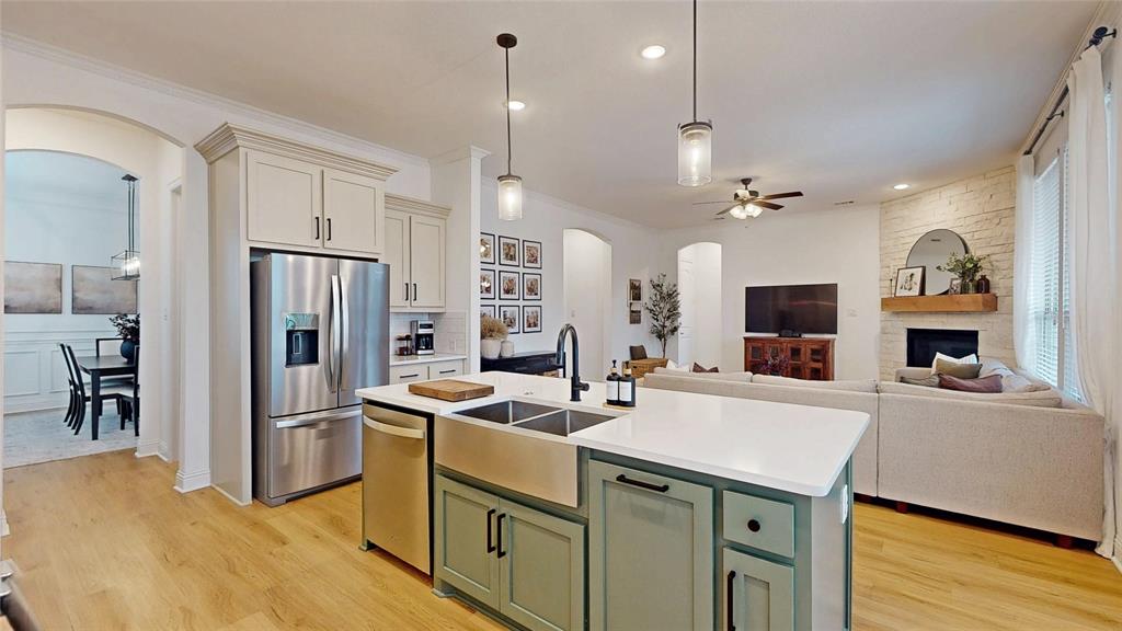 917 Fallbrook Avenue Denton, TX 76210 - Photo 10 of 40