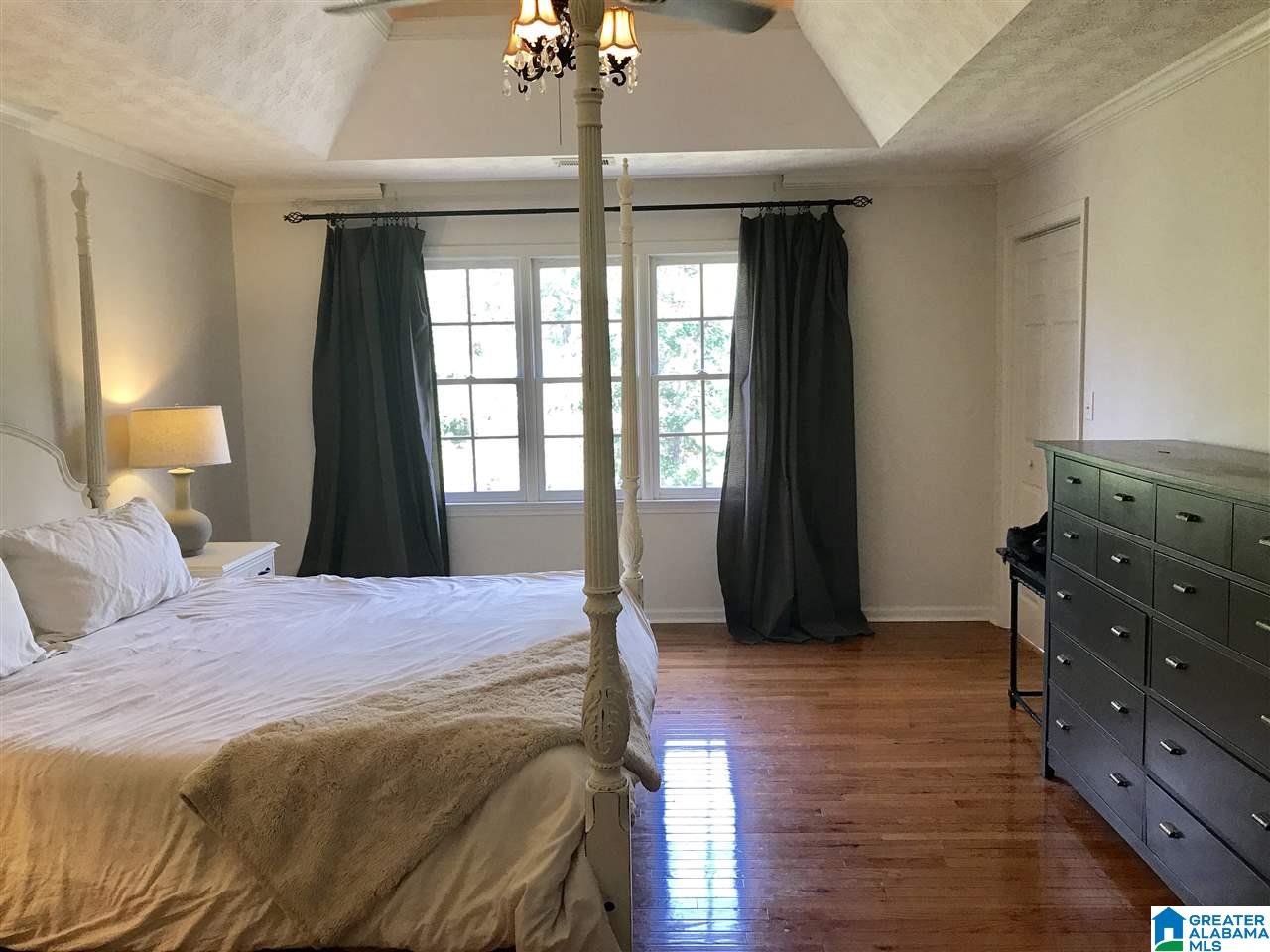 2416 Meadow Ridge Road Birmingham, AL 35242 - Photo 16 of 48