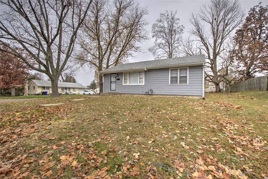 2 4th Drive Decatur, IL 62521 - Photo 6 of 24 Gallery Image 6