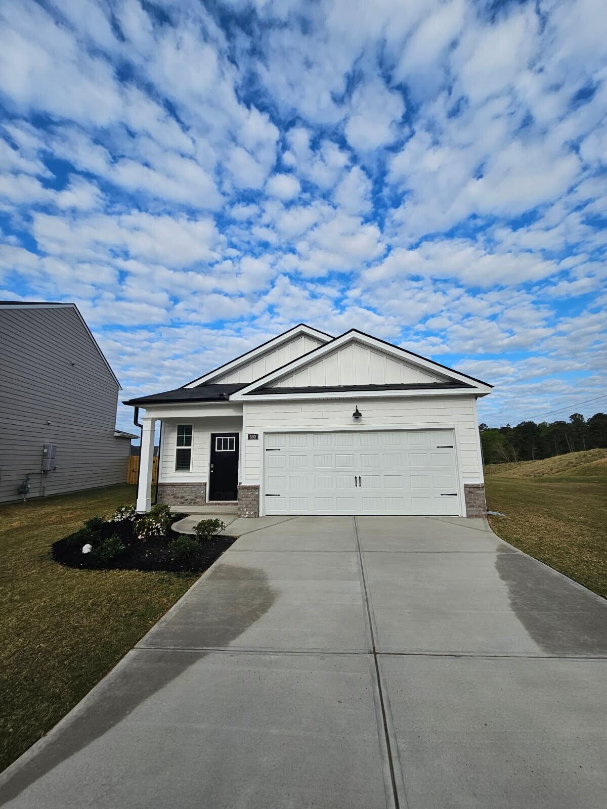 593 Whitby Court Aiken, SC 29801 - Photo 1 of 32 593 Whitby - Ext Pic